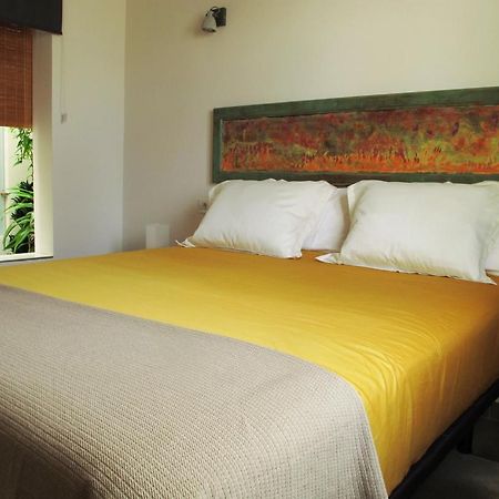 Bungalow Goa Pool View, Playa Roca Residence Sea Front Access - Free Ac - Wifi กอสตา เตกีสเซ ภายนอก รูปภาพ
