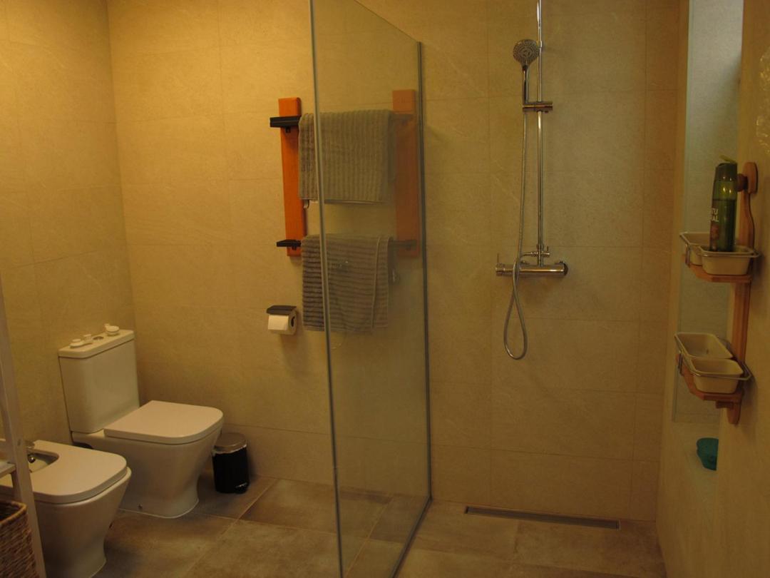 Bungalow Goa Pool View, Playa Roca Residence Sea Front Access - Free Ac - Wifi กอสตา เตกีสเซ ภายนอก รูปภาพ