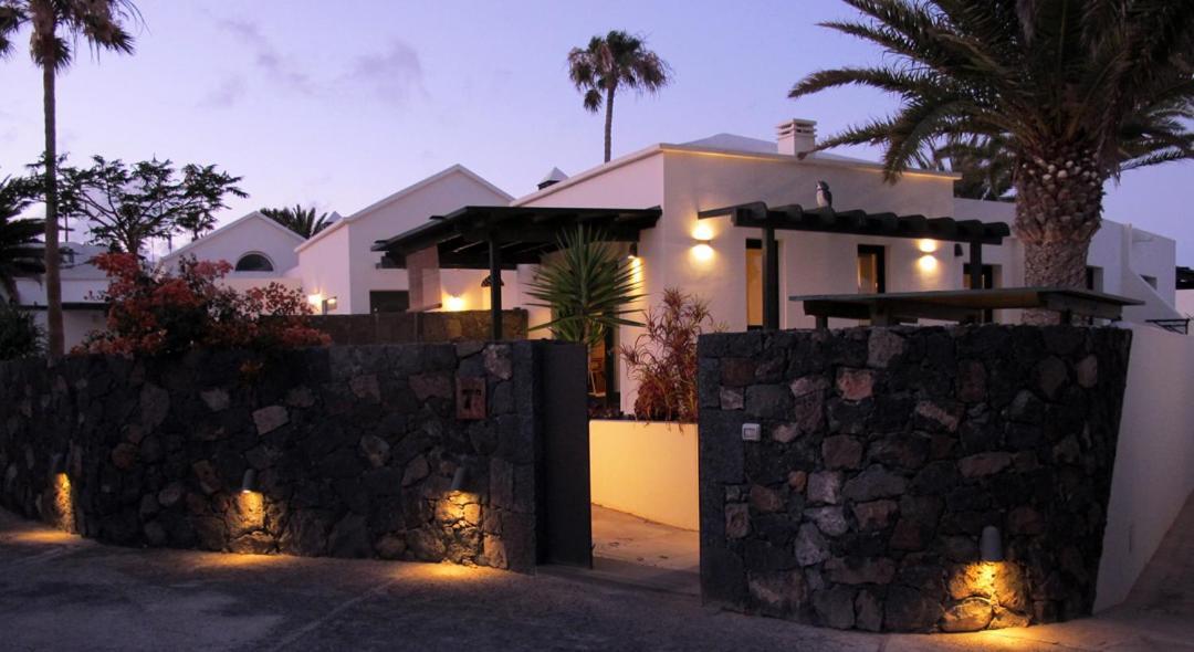 Bungalow Goa Pool View, Playa Roca Residence Sea Front Access - Free Ac - Wifi กอสตา เตกีสเซ ภายนอก รูปภาพ